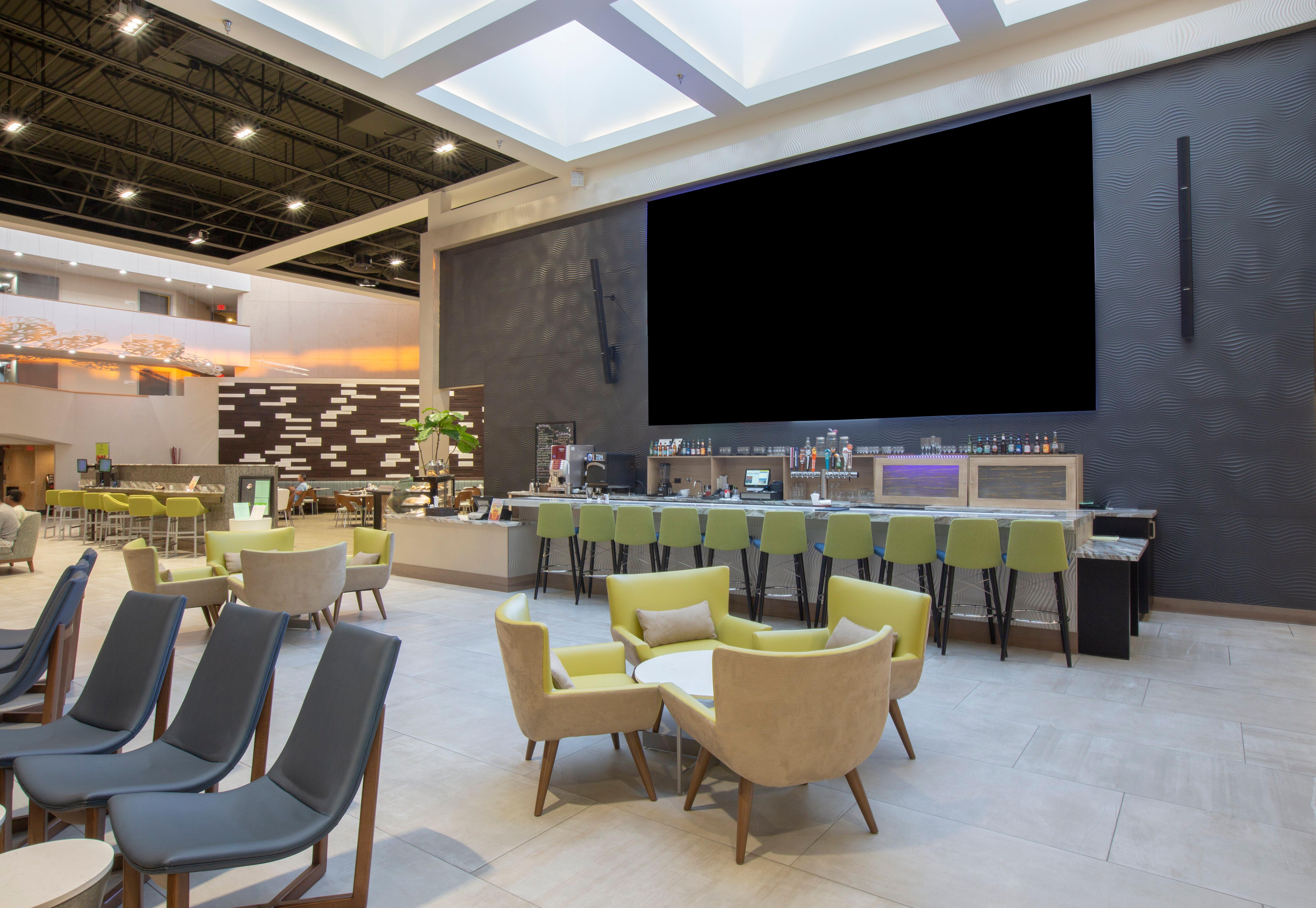 Hampton Inn Orlando-International Airport Exterior photo