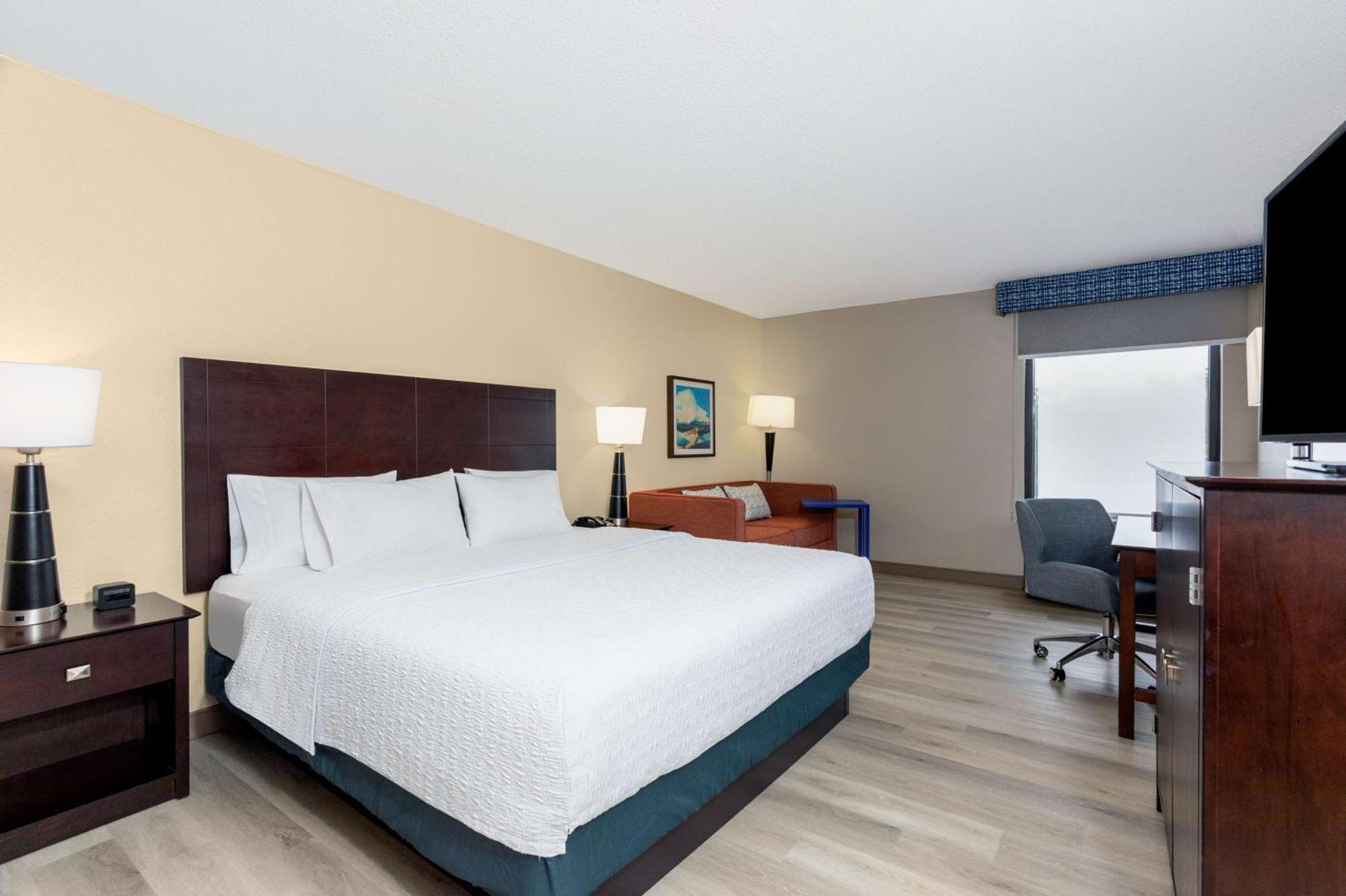 Hampton Inn Orlando-International Airport Exterior photo